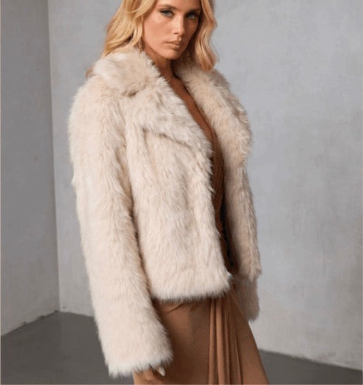 Smaibulun Faux Fur Coat Cream