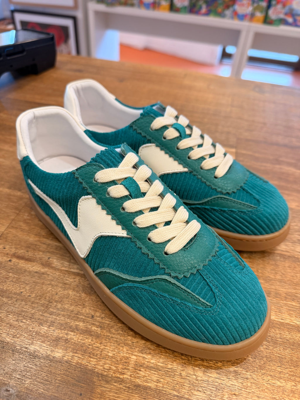 Hinako Ocastro Green Suede
