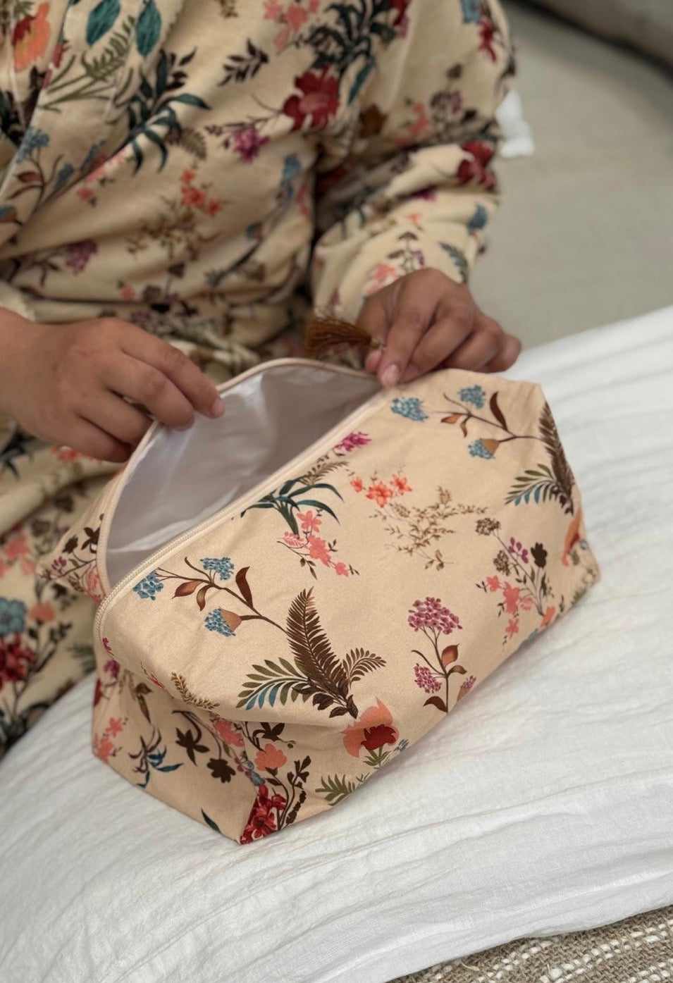 LU Toiletry Bag