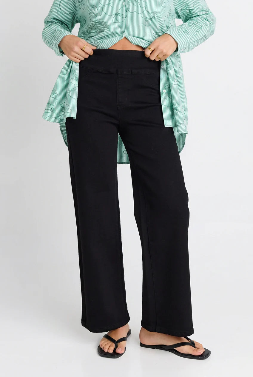 Betty Basics Straight Stretch Jeans Black