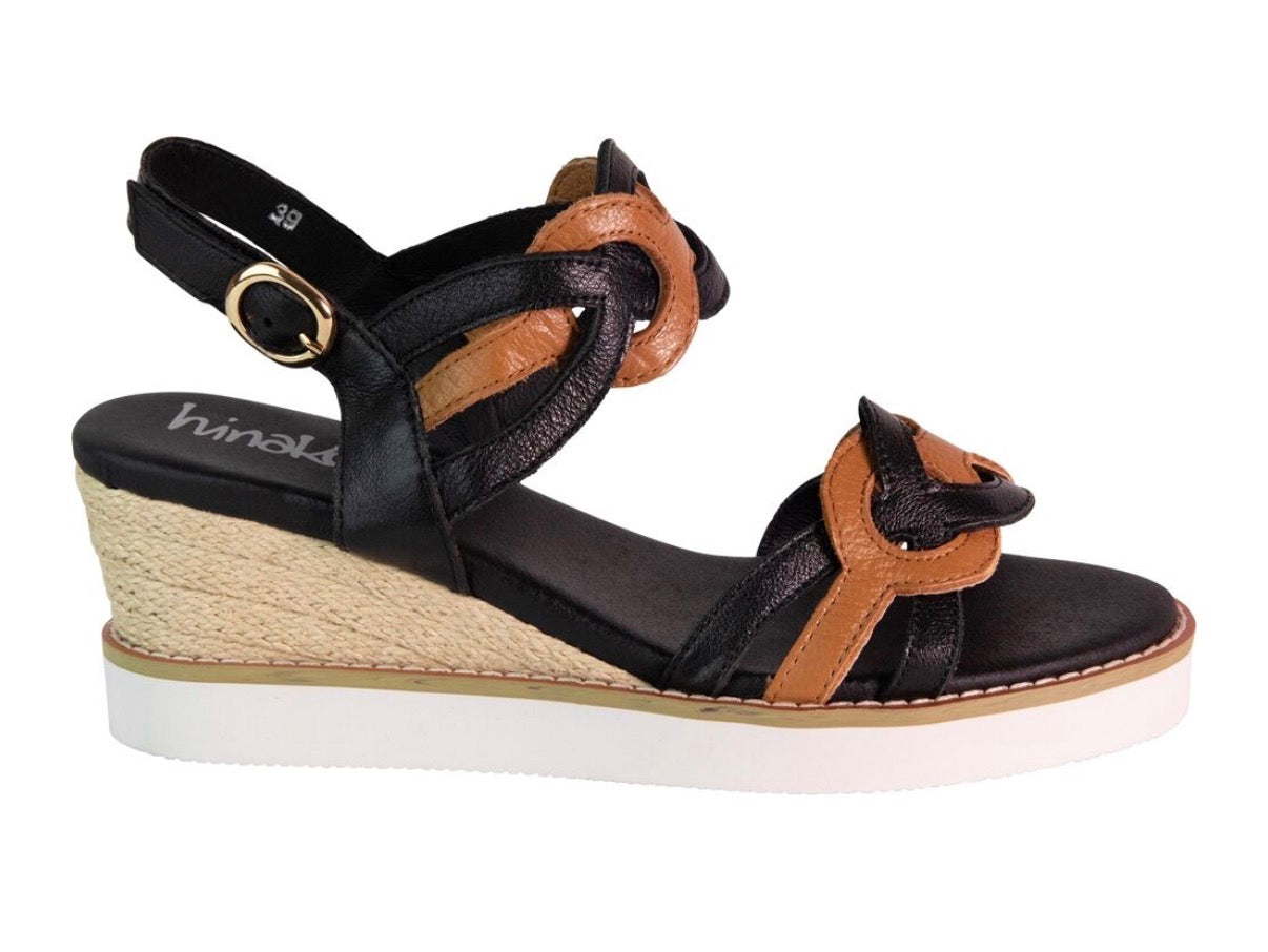 Hinako Marisol Black Tan Wedge