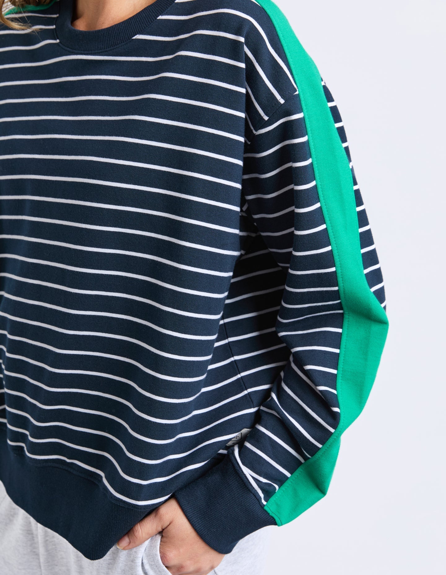 Elm Sloan Crew Stripe Navy, Turq Arm trim
