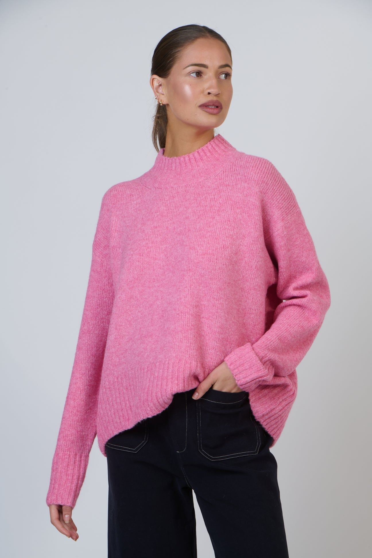 Namastai Essential Round Neck Knit