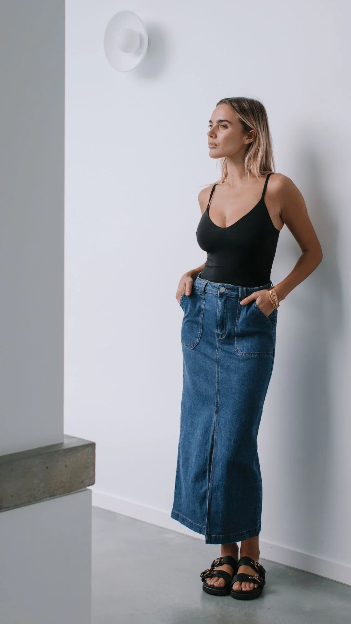 Country Denim Stretch Denim Skirt